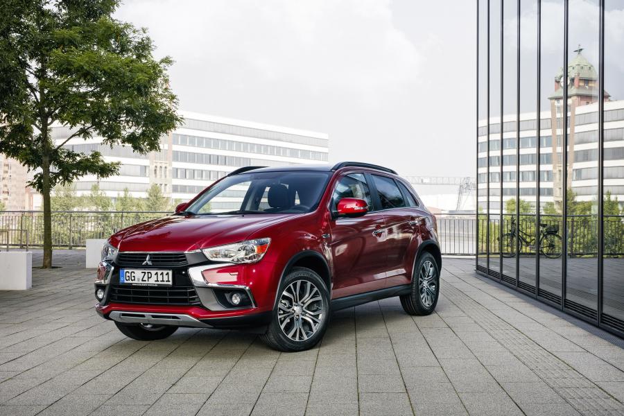  Mitsubishi ASX 2016 года  (фото 11 из 50)